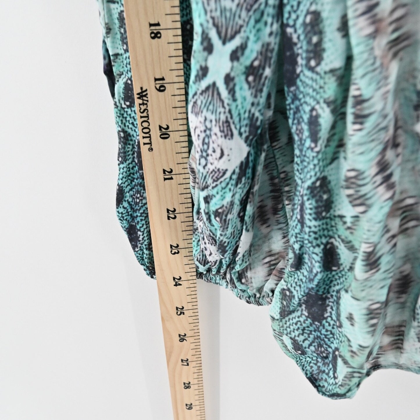 KOBI HALPERIN Womens Lapenna Top Sz XL Blue Snake Print Sequin Peasant Blouse