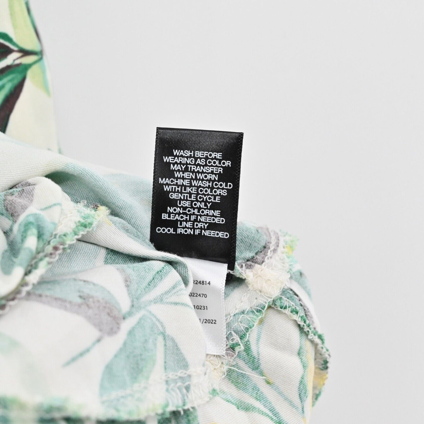 TORRID Romper Womens Size L Tropical Print Spaghetti Strap V Neck Ruffle Challis