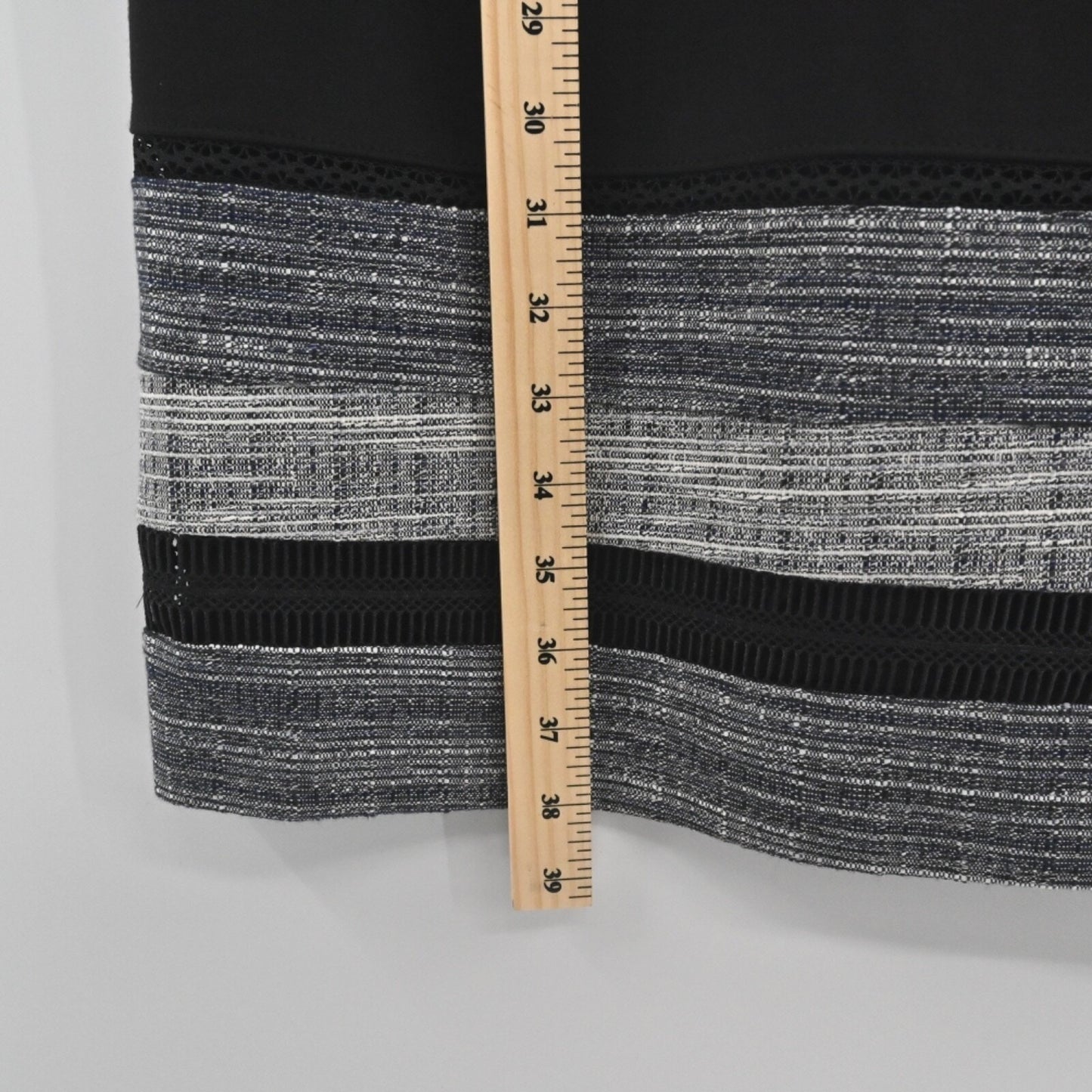 WHBM Sheath Dress Size 2 Black Sleeveless Tweed Trim Stripe Minimalist Elegant