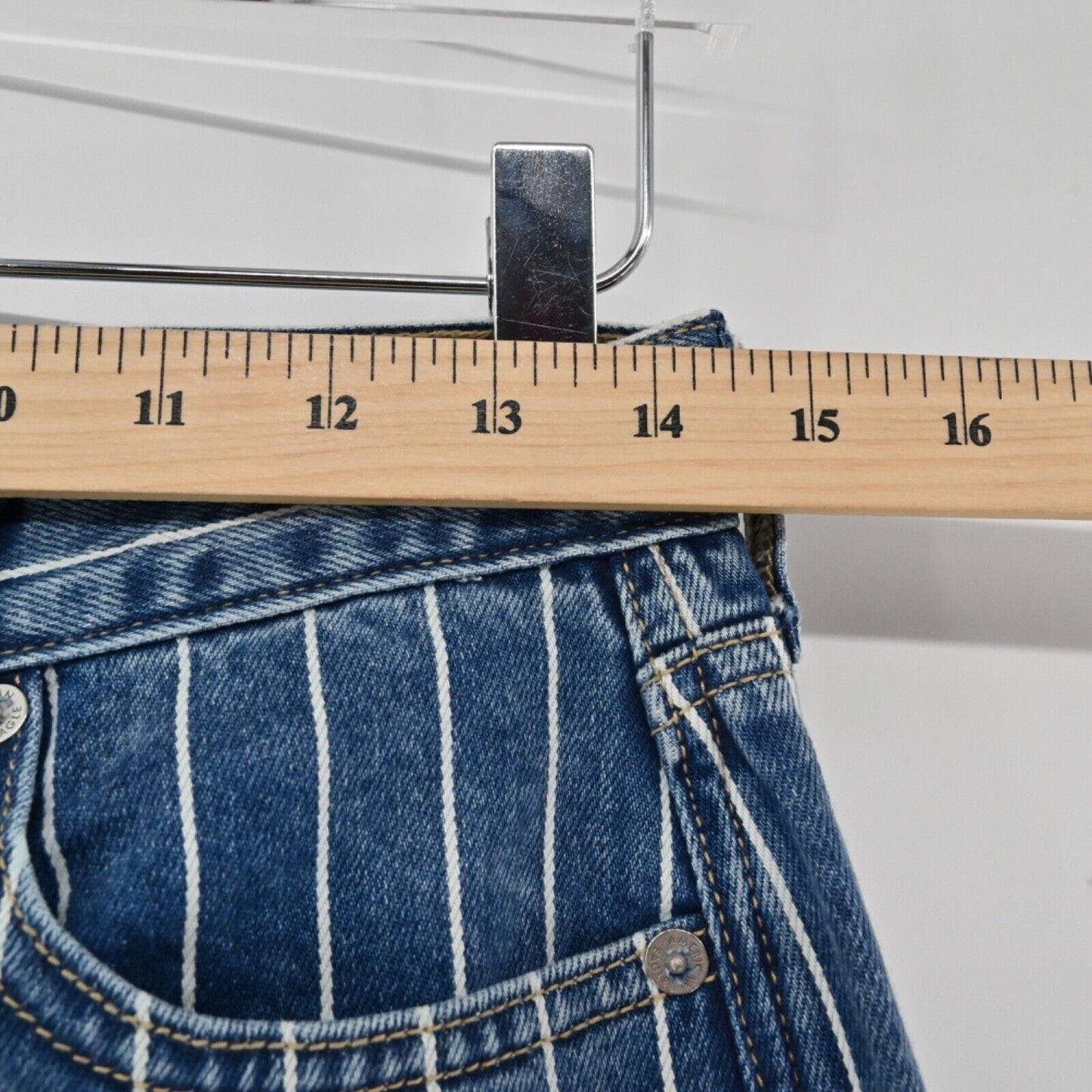 AMERICAN EAGLE Jeans Womens Sz 4 Medium Wash White Pinstripe High Rise Mom NEW