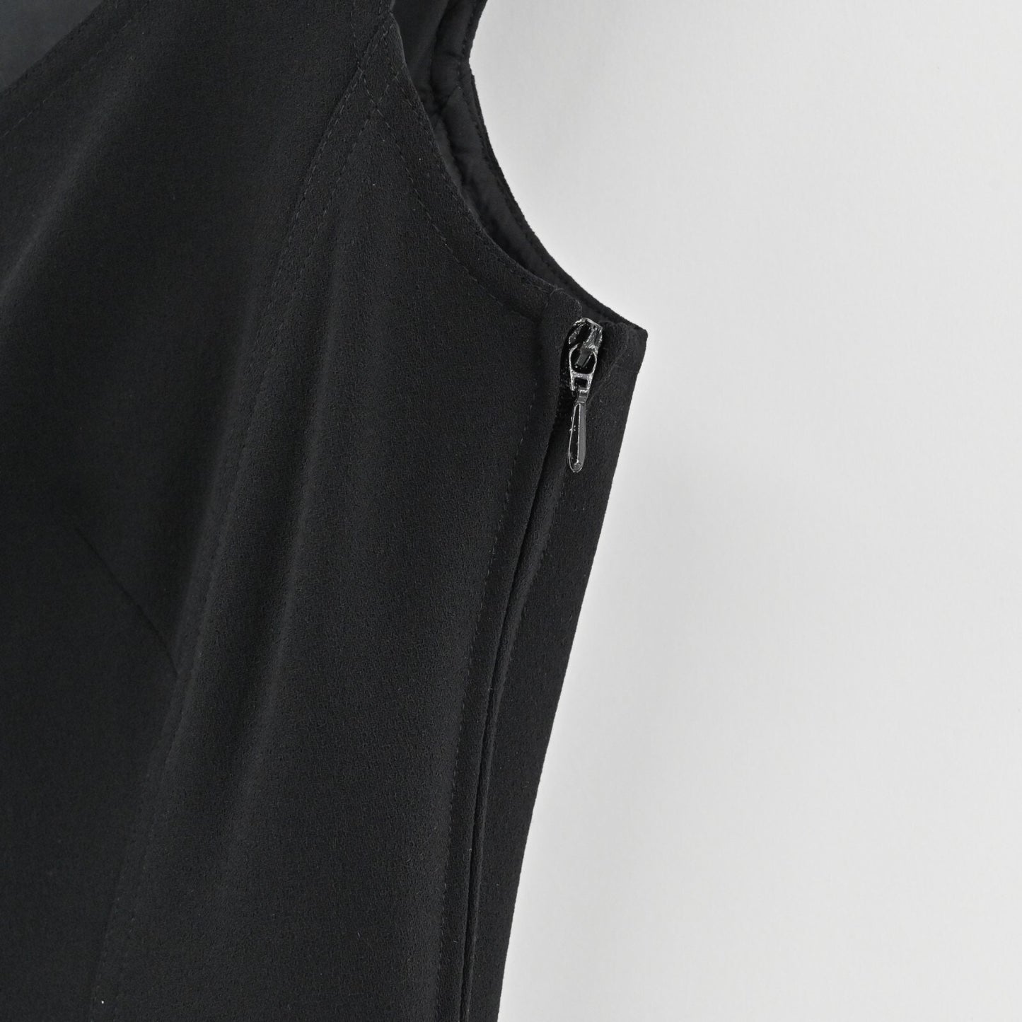 ESCADA Top Womens Size 38 Cap Sleeve Black Quiet Luxury Minimalist Office Career
