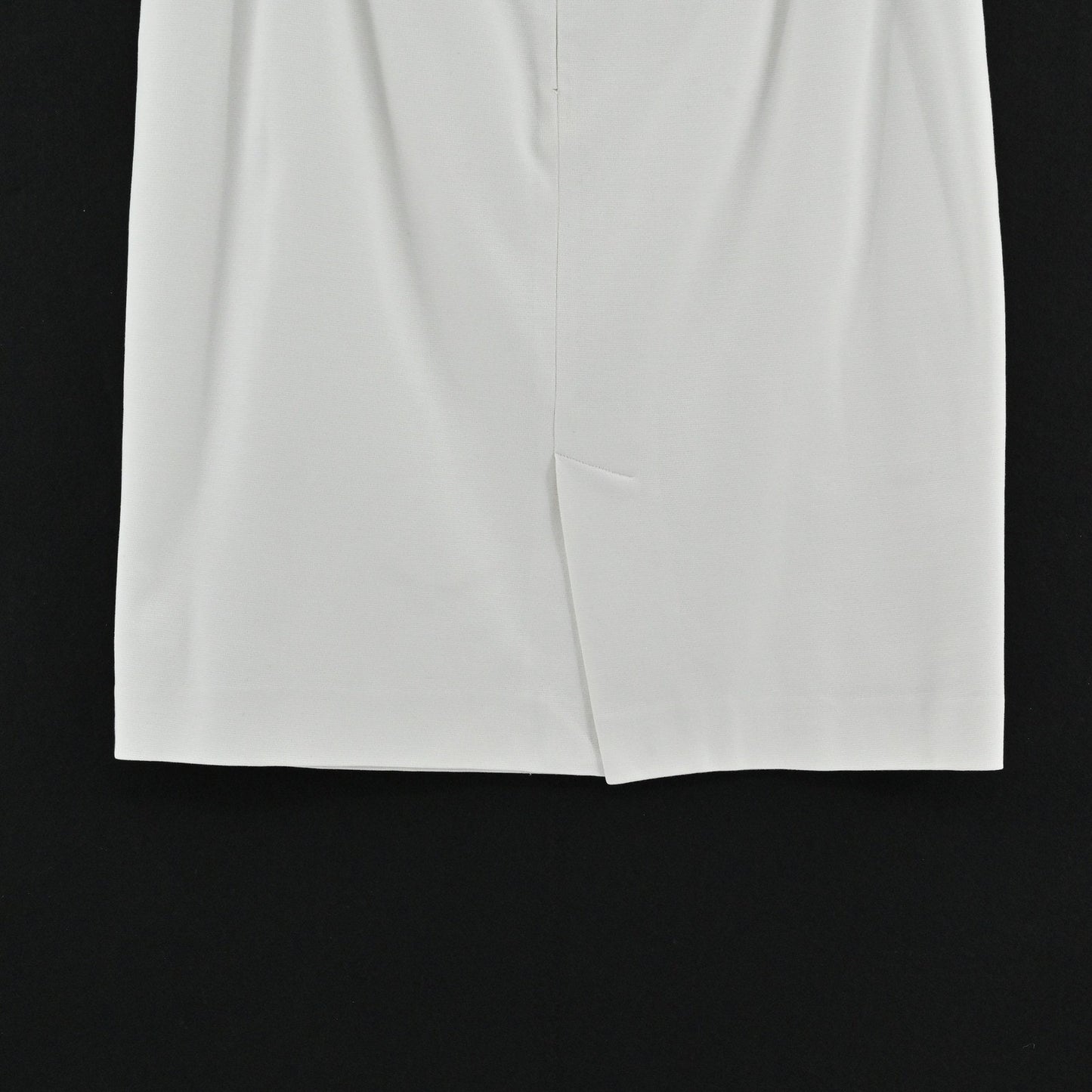 Les Copains White Pencil Skirt Size 8 Quiet Luxury Knee Length Career Business