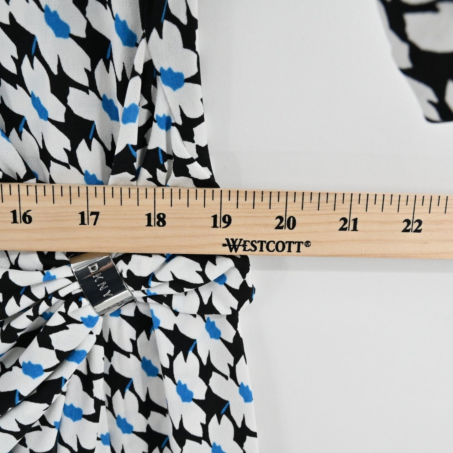 DKNY Faux Wrap Dress Size L Geometric Modern Artistic Flattering Sophisticated