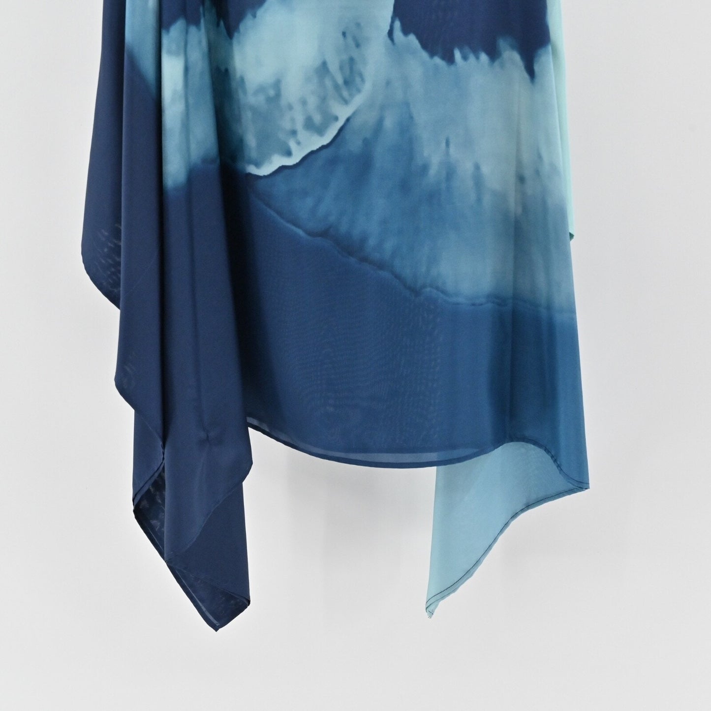LAFAYETTE 148 Womens Silk Tie Dye Top Sz M Blue Cold Shoulder Dolman Sleeve NEW