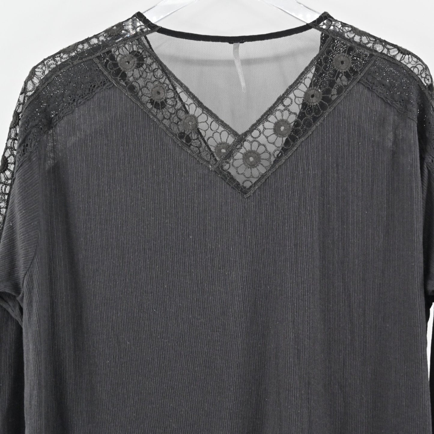 FREE PEOPLE Top Womens Size S Lola Long Sleeve Washed Black Lace Trim Raglan