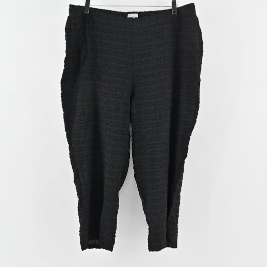 HABITAT Womens Pants Size XL Black Flat Front Tapered Capri Pucker Weave Texture