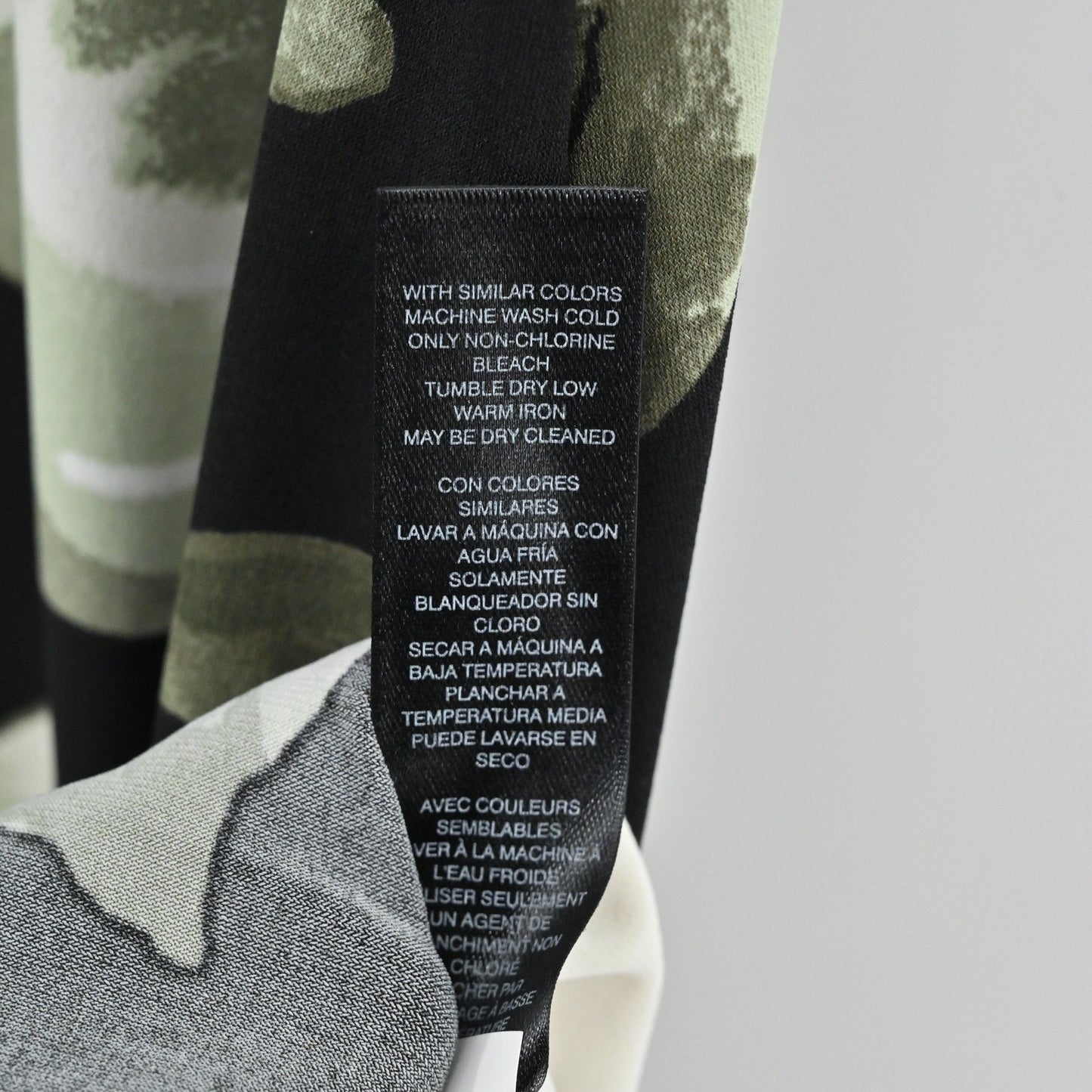 WHBM Maxi Dress Size M Black Green Floral Tropical Cruise Sleeveless Romantic