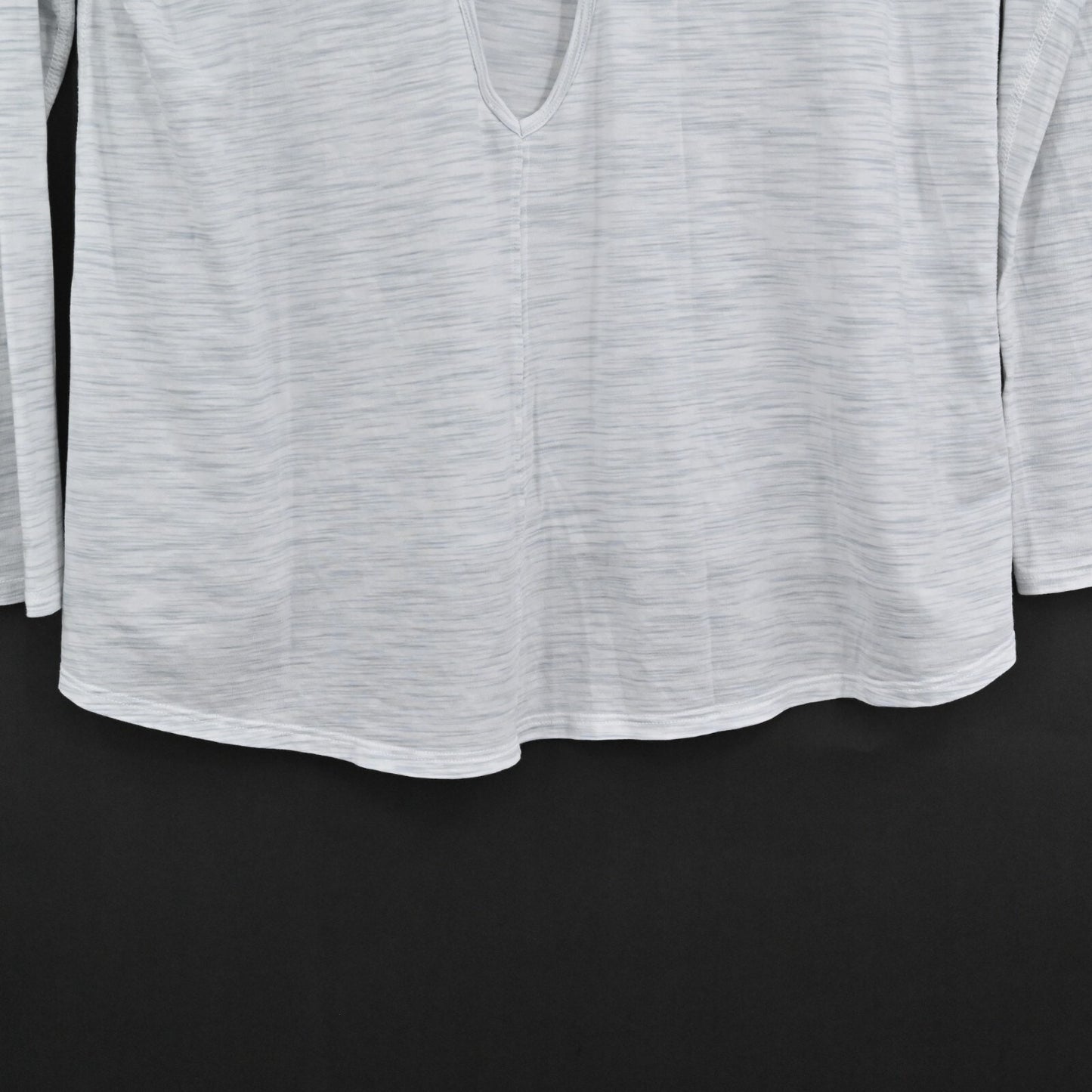 LULULEMON Womens Back Into It Top Size 4 Space Dye Alpine White Ice Gray Logo