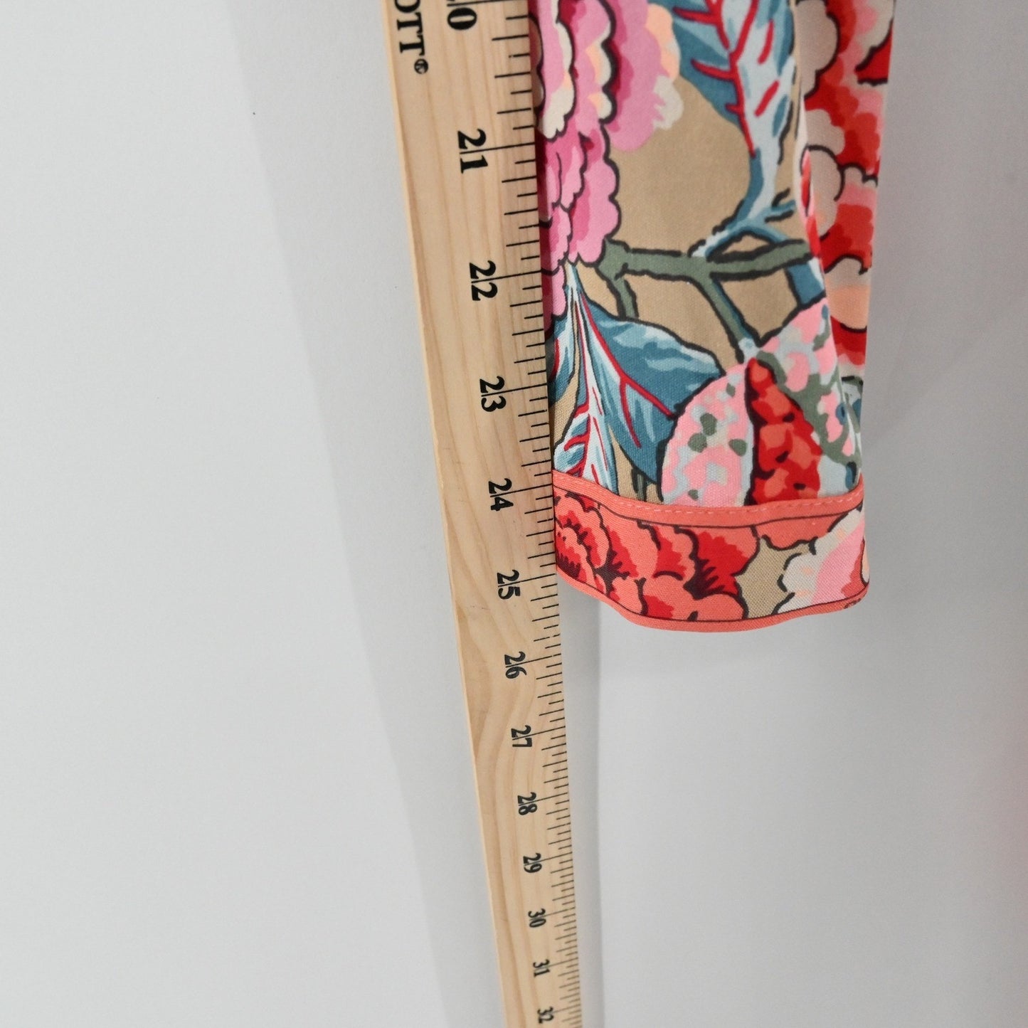 Leonard Paris Floral Print Silk Dress Size 38 Belted Long Sleeve Luxury Dopamine