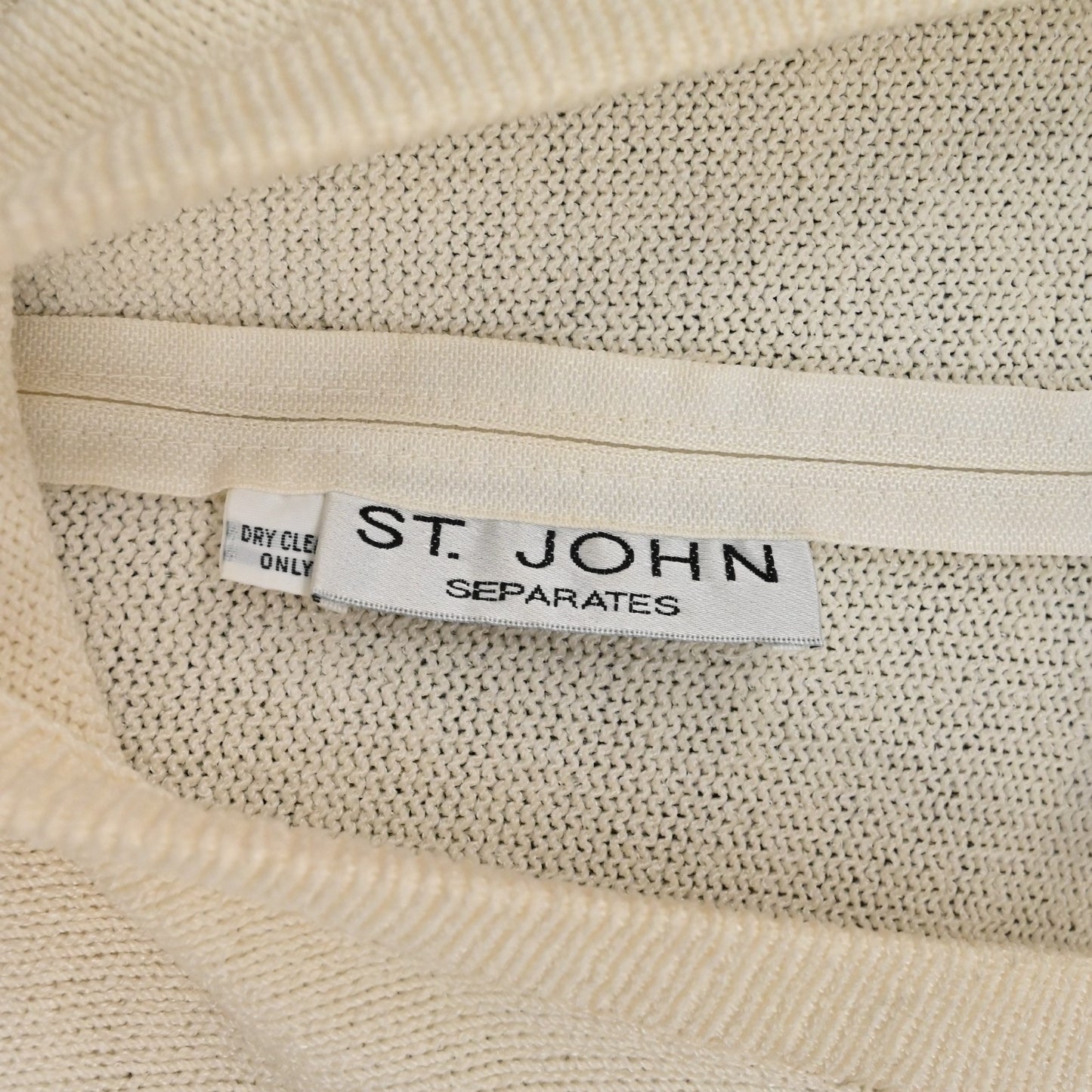 Vtg ST JOHN Womens Santana Sweater Size XS Cream Wool Knit USA 90s Separates