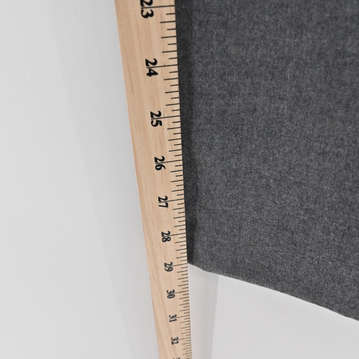 LES COPAINS Gray Wool Skirt Size 46 Knee Length Pencil Minimalist Career Luxury