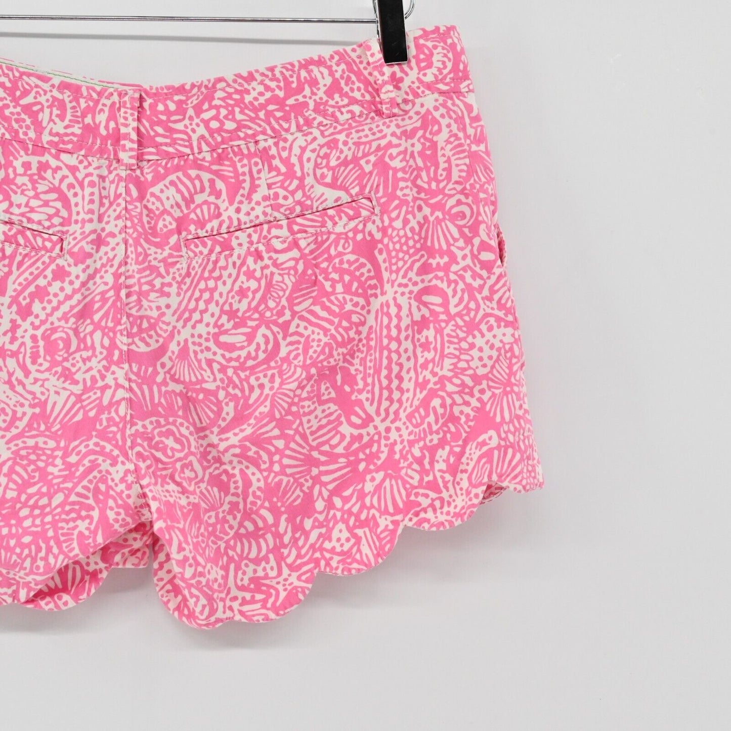 LILLY PULITZER Shorts Womens Size 4 Buttercup Scalloped 5" Pink White Print