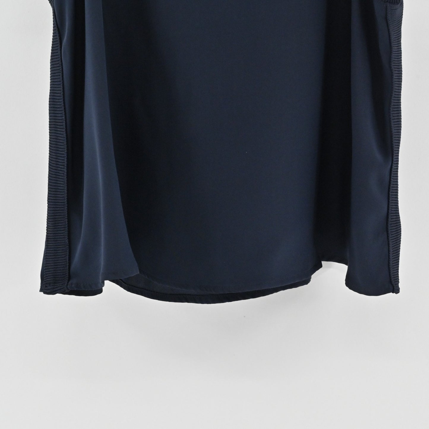 Cinq a Sept Womens Lenore Silk Navy Top Size XS Sleeveless Ruffle Tank Blouse