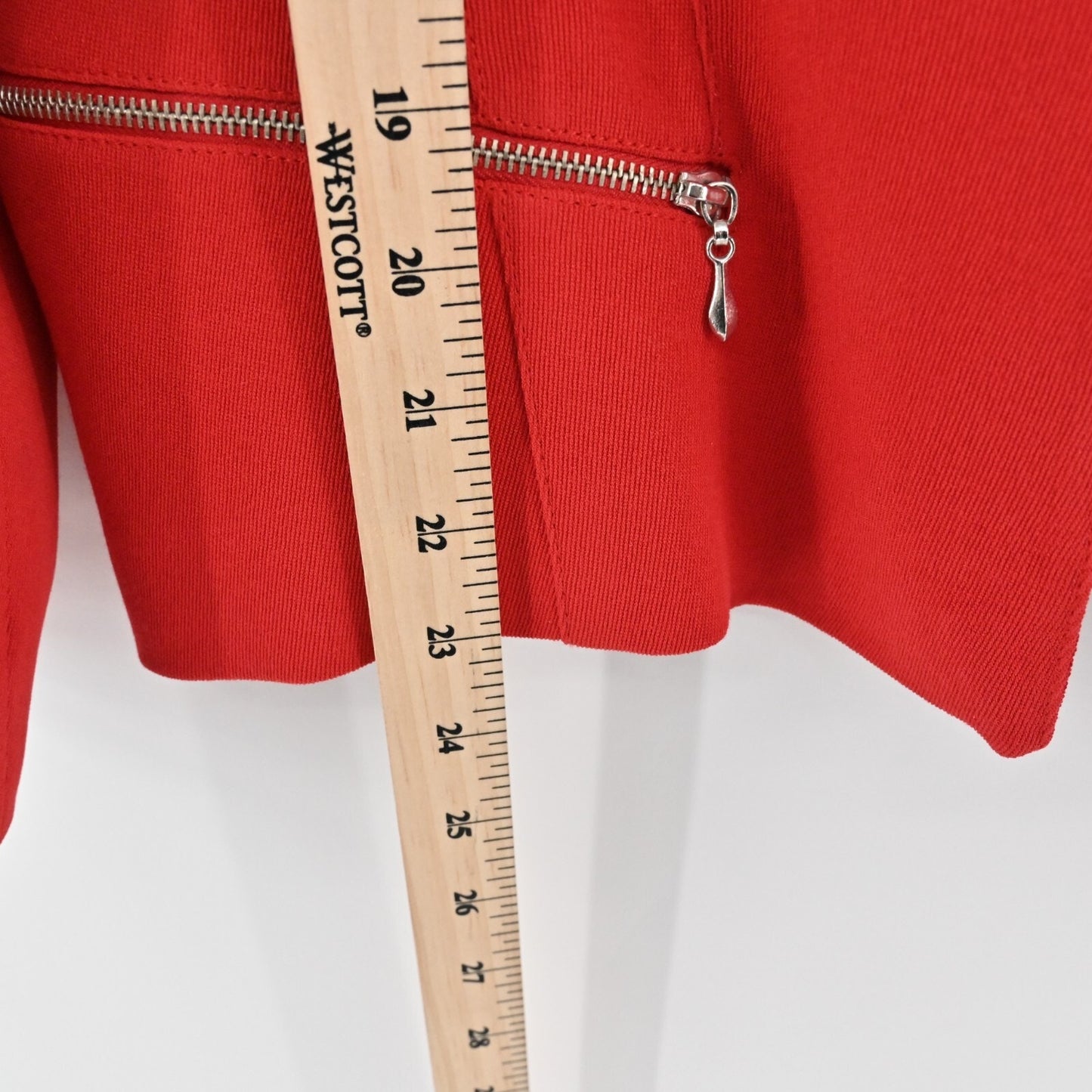 Vtg EMANUEL UNGARO Jacket Womens Size 8 Petite Solid Red Full Zip Blazer Classic