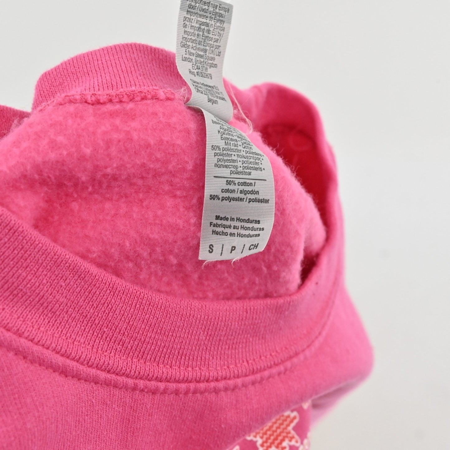 Gildan Womens Pink Merry Swift-Mas Christmas Sweatshirt Size S Swiftie Crew Neck