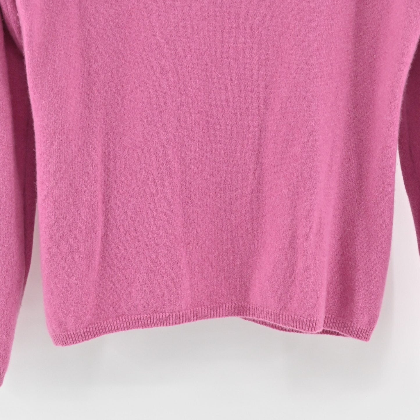 Vtg Womens Pink Cashmere Sweater Size L Knit Classic Preppy V Neck SUTTON STUDIO