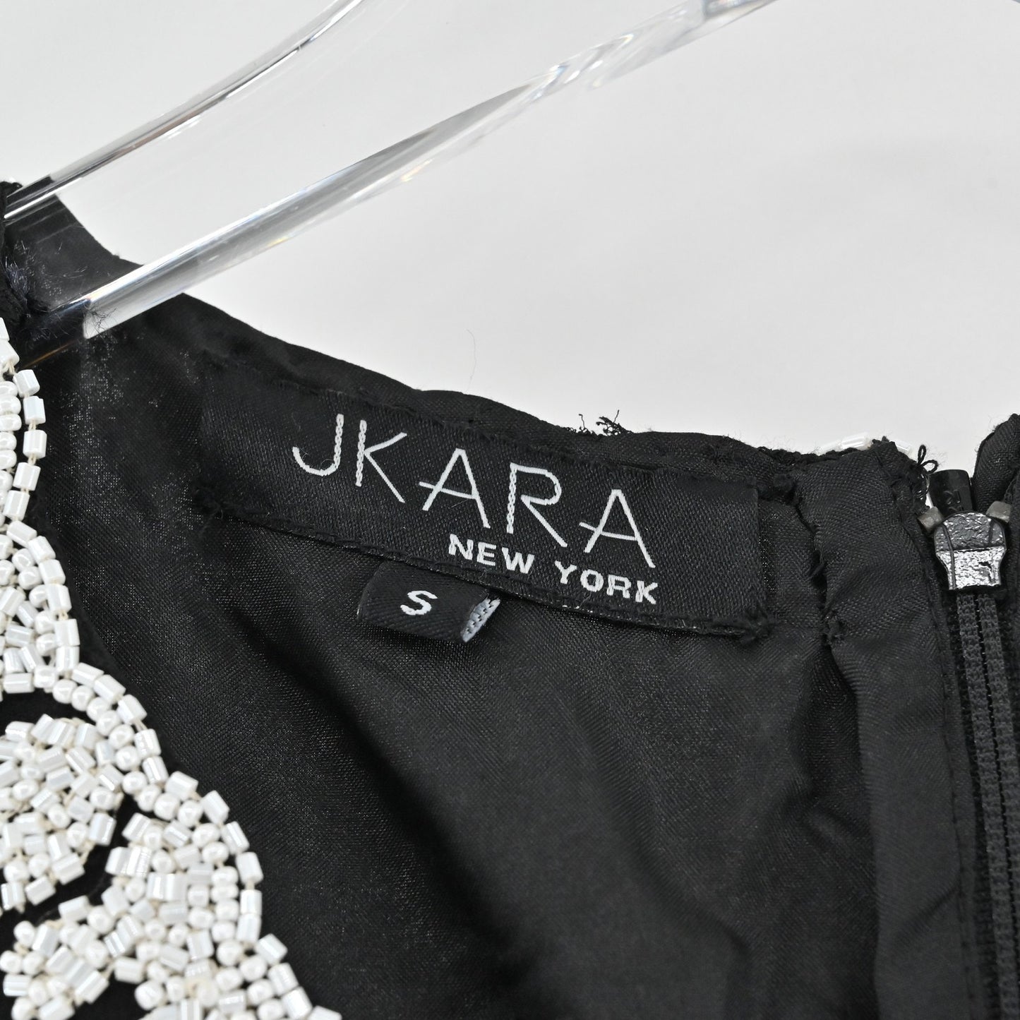 Vtg Womens Beaded Top S Black White Floral Sleeveless All Over Embellished JKARA