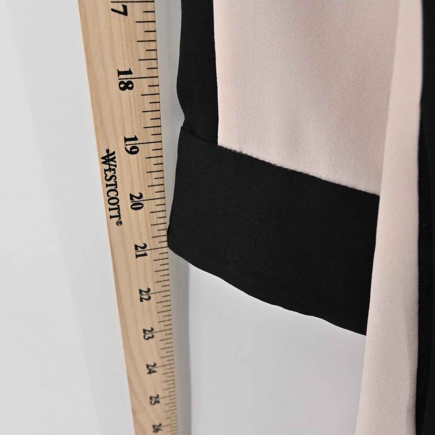 BCBGMaxazria Color Block Shift Dress Size XS Black Blush Pink Office Capsule