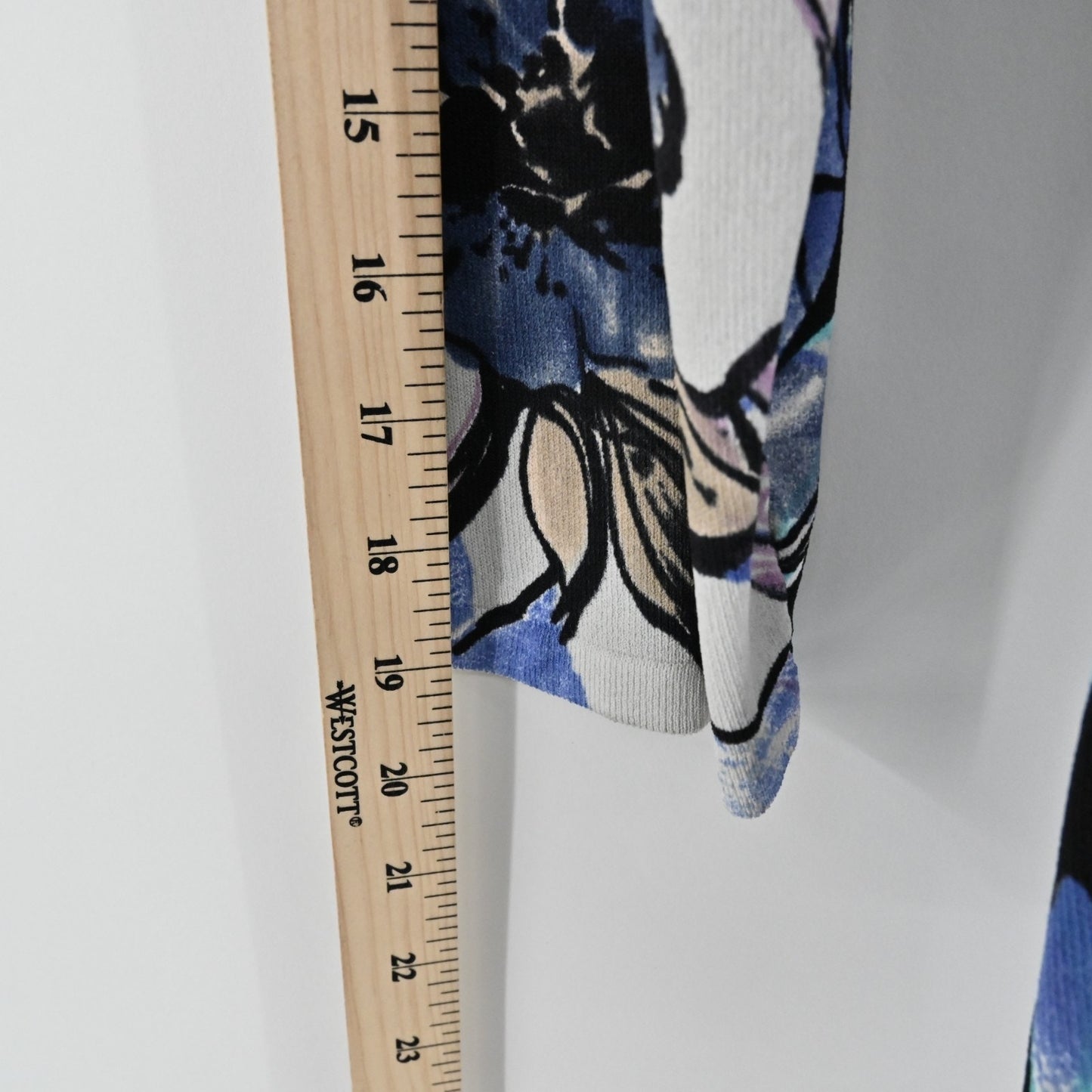 Alberto Makali Womens Ruffle Sequin Sweater Size L Blue Floral Art To Wear Bold