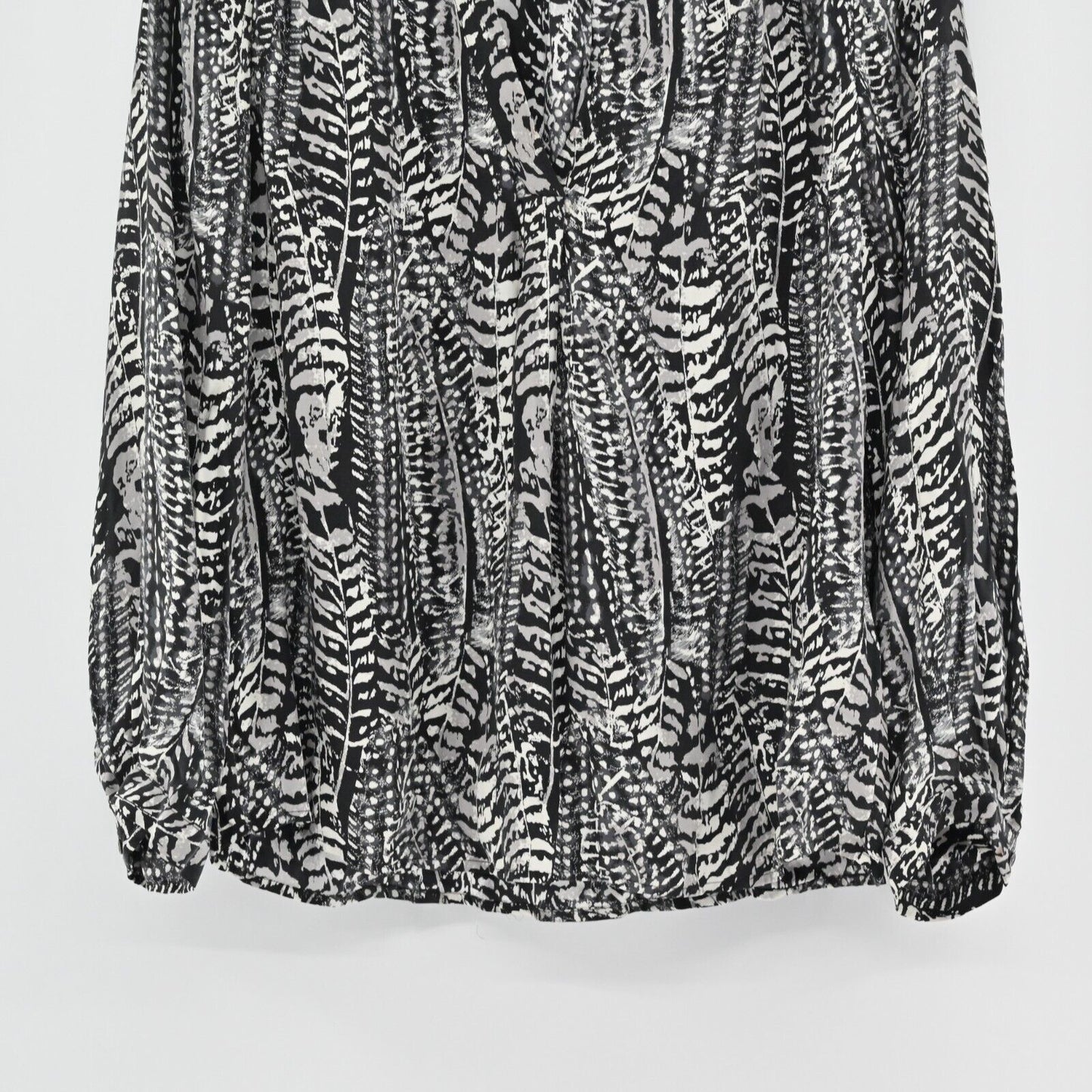 JOIE Top Womens Size M Yinca Feather Print Silk Black White Blouse Minimalist