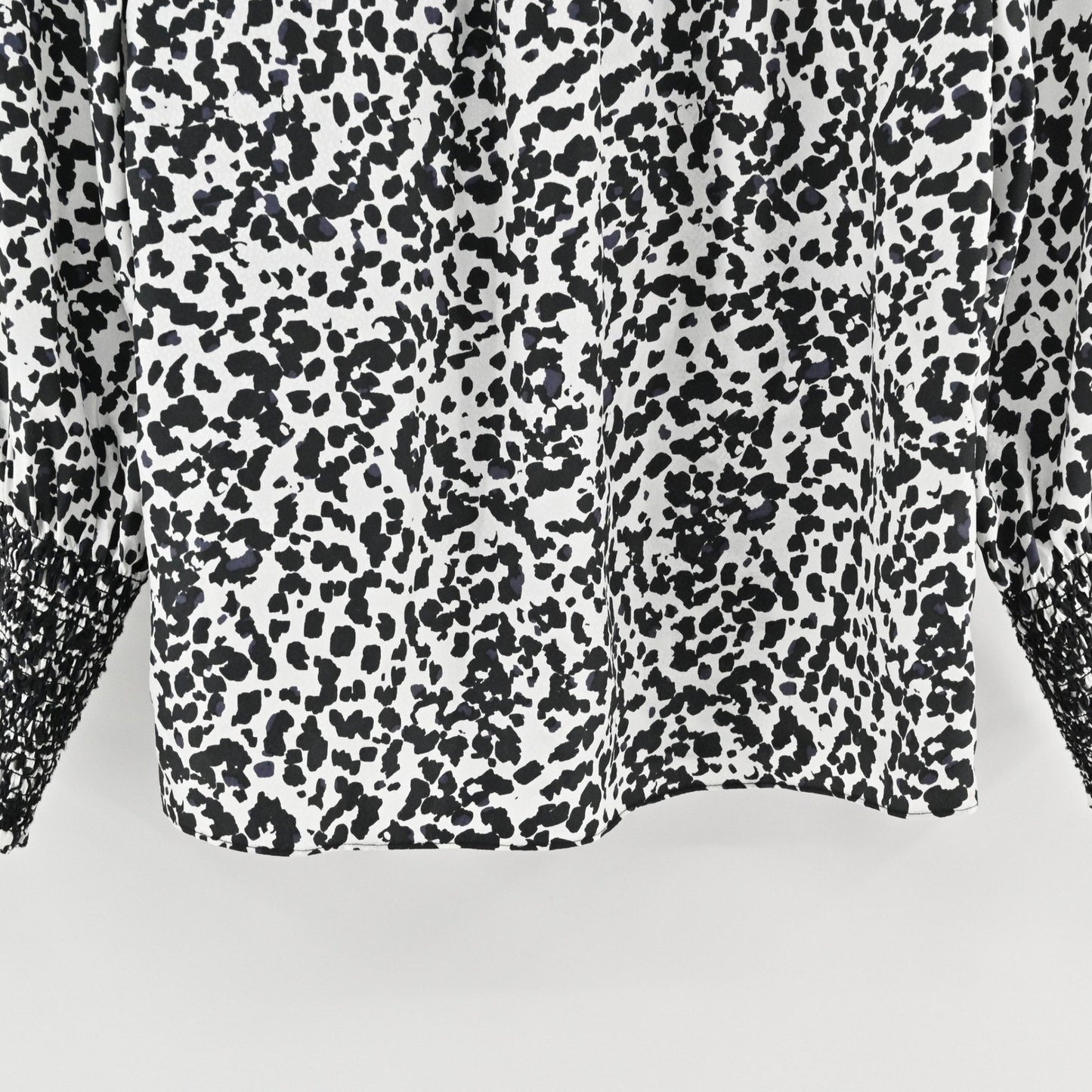 Marie Oliver Womens Silk Top Size XS Animal Print Black White Smocked Femnine