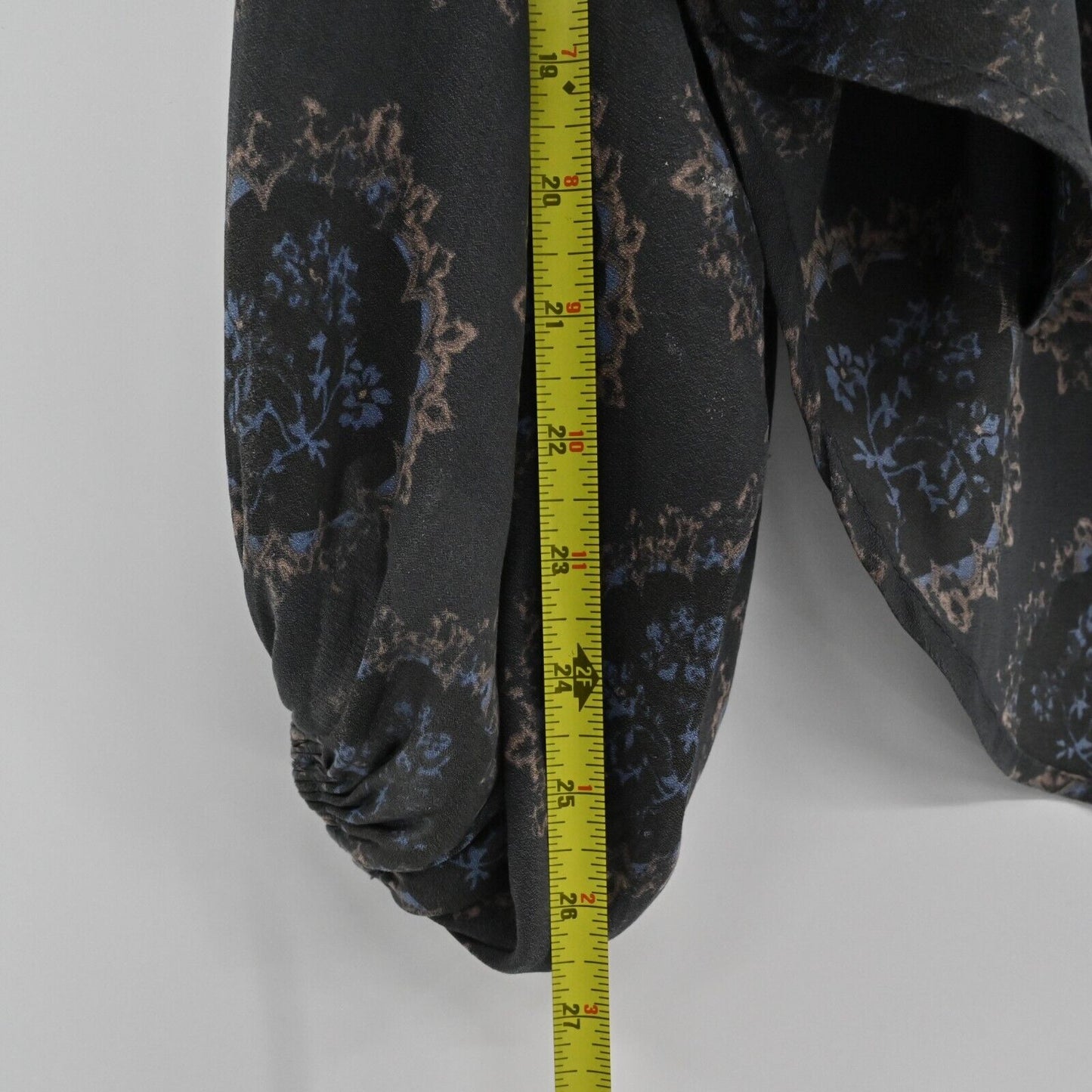 FREE PEOPLE Top Womens Size S Cowling Around Printed Blouse Midnight Combo Boho
