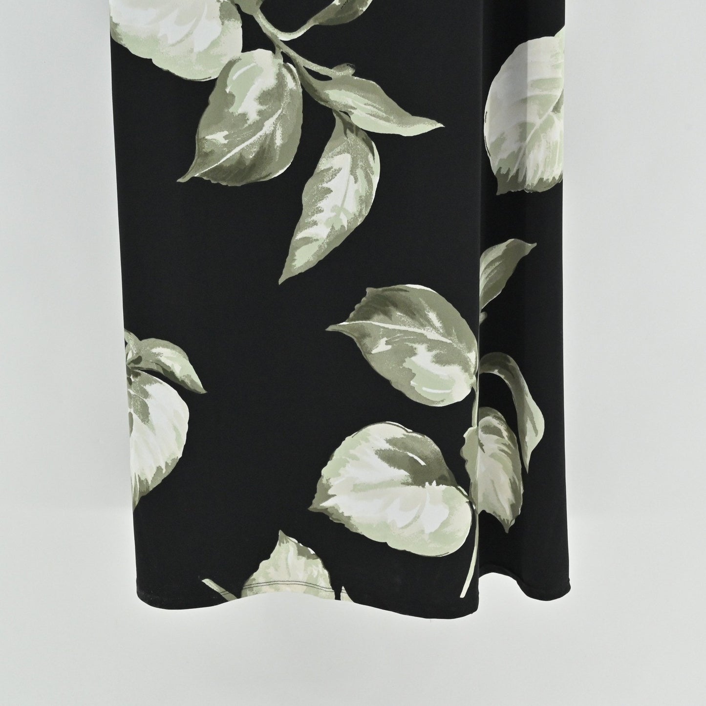 WHBM Maxi Dress Size M Black Green Floral Tropical Cruise Sleeveless Romantic