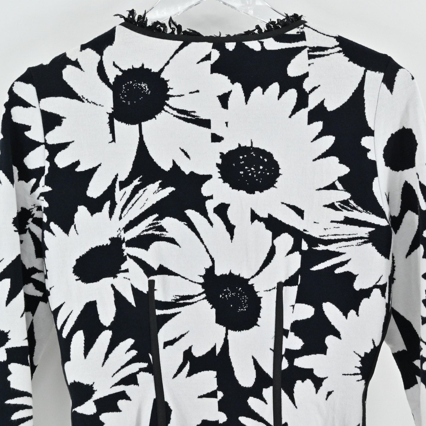 Marc Cain Womens Floral Knit Jacket Size M Black White Daisy Cardigan Luxurious