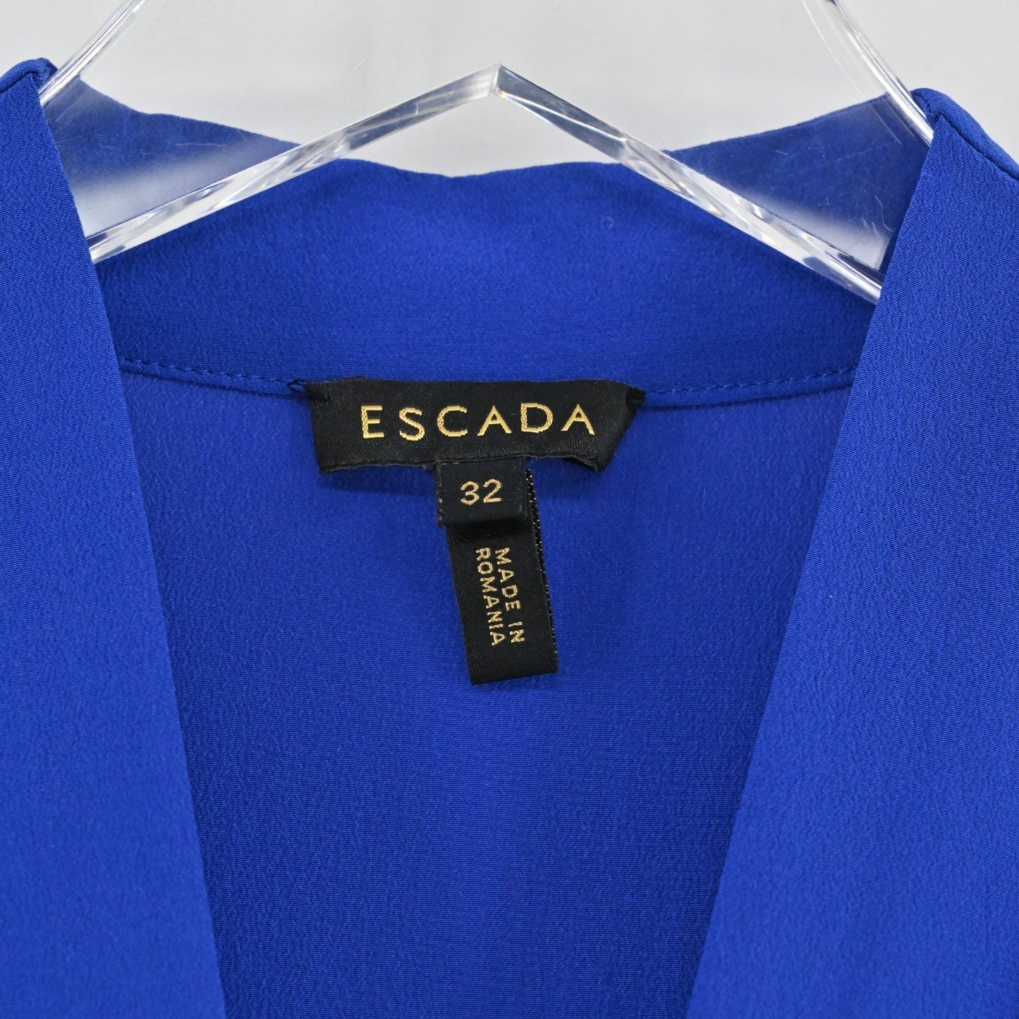 Escada Womens Silk Royal Blue Top Size 32 Sleeveless Pleated VNeck Blouse Siren