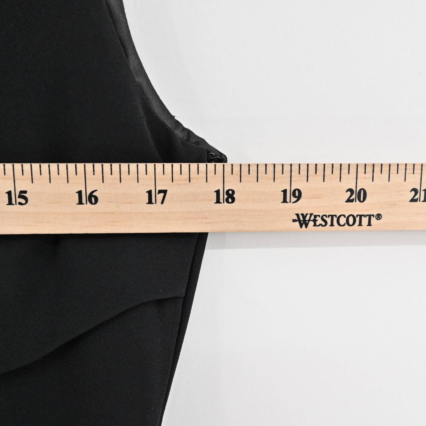 ELIE TAHARI Dress Size 8 Black Scoop Neck Pleated Front Detail Sleeveless Mini