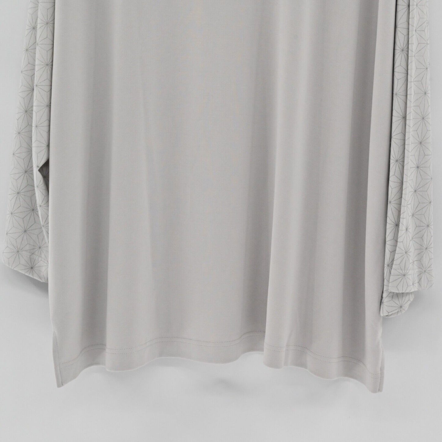 DISNEY PARKS EPCOT T Shirt Womens Sz XL Gray Spaceship Earth Print Long Sleeve