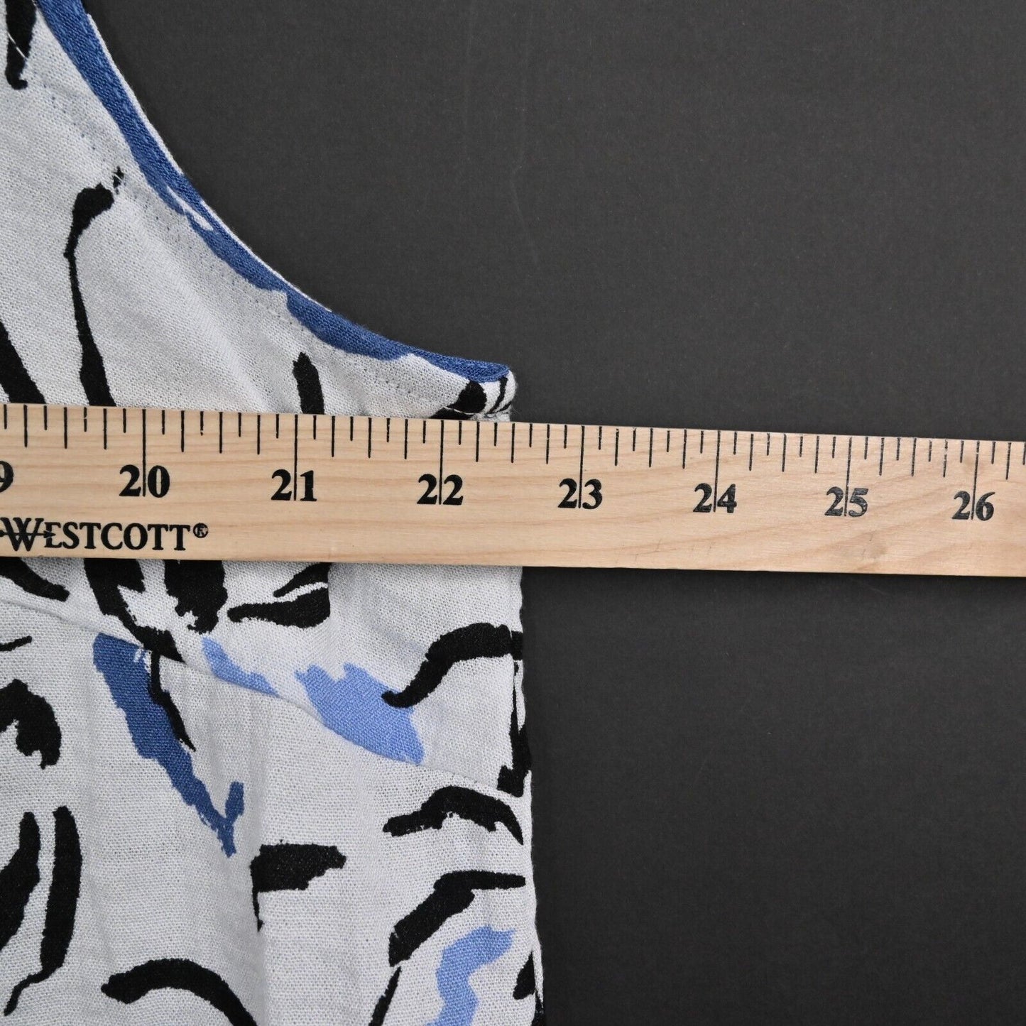 HABITAT Top Womens Size L Floral Blue Black Sleeveless Breathable Tiered Pockets