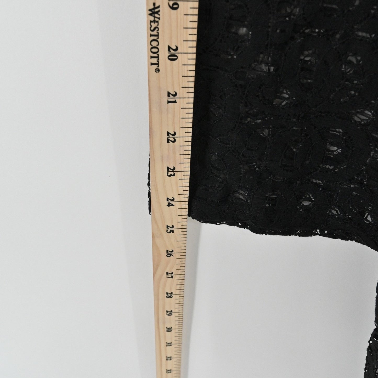 LAUNDRY by SHELLI SEGAL Dress Size 4 Black Lace Dark Romantic Sheer Long Sleeve