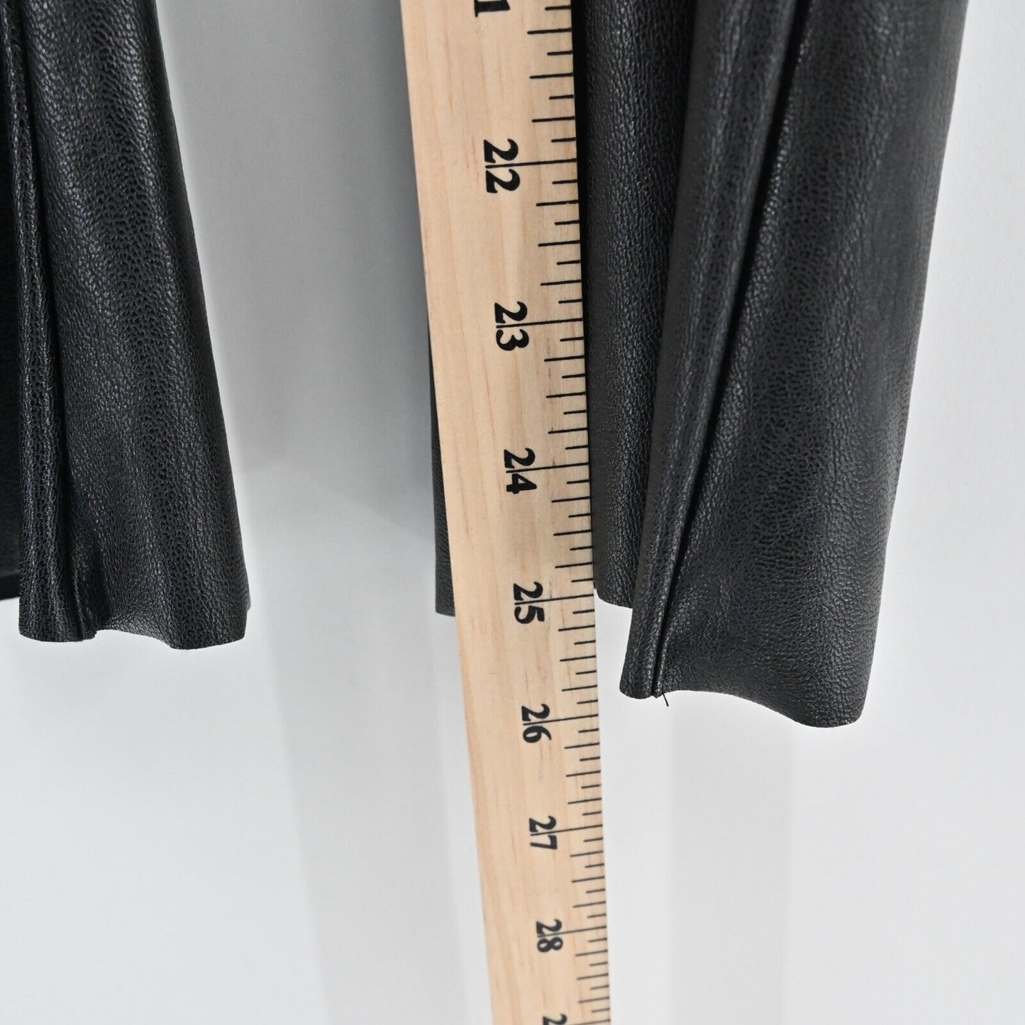 COMMANDO Pants Womens Size M Solid Black Faux Leather Cropped Flare Pull On NEW