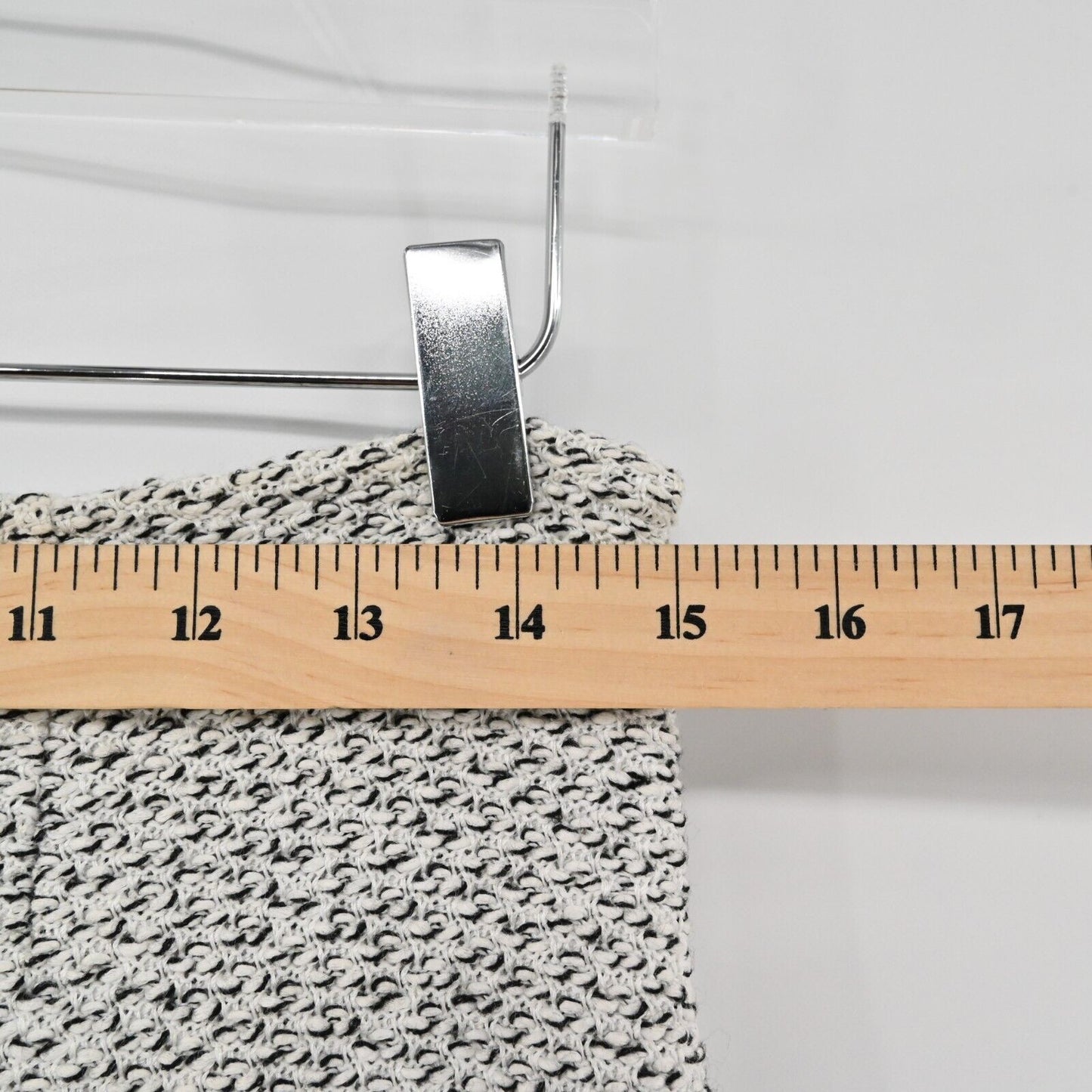 ST JOHN Skirt Sz 8 Wool White Black Contrast Trim Speckled Knit Pencil Capsule