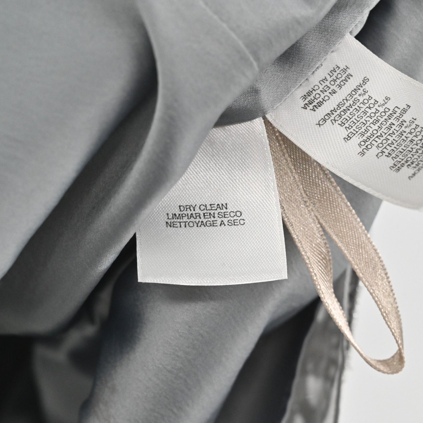 Vtg ANNE KLEIN Lace Pencil Skirt Womens Size 2 Silver Romantic Glamorous Luxe