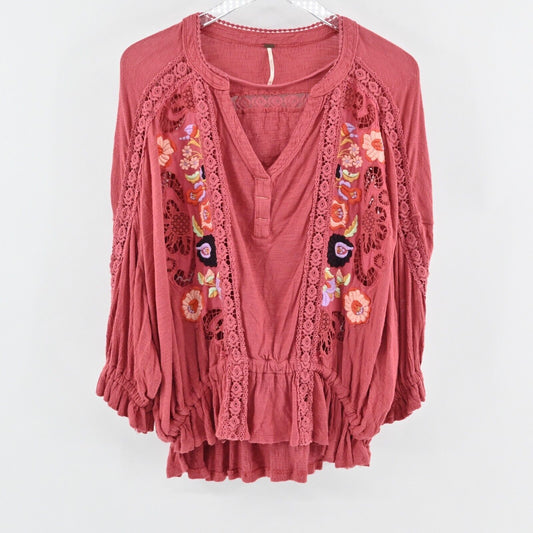 FREE PEOPLE Top Womens Sz XS Sarafina Embroidered Top Sangria Combo Pink Boho