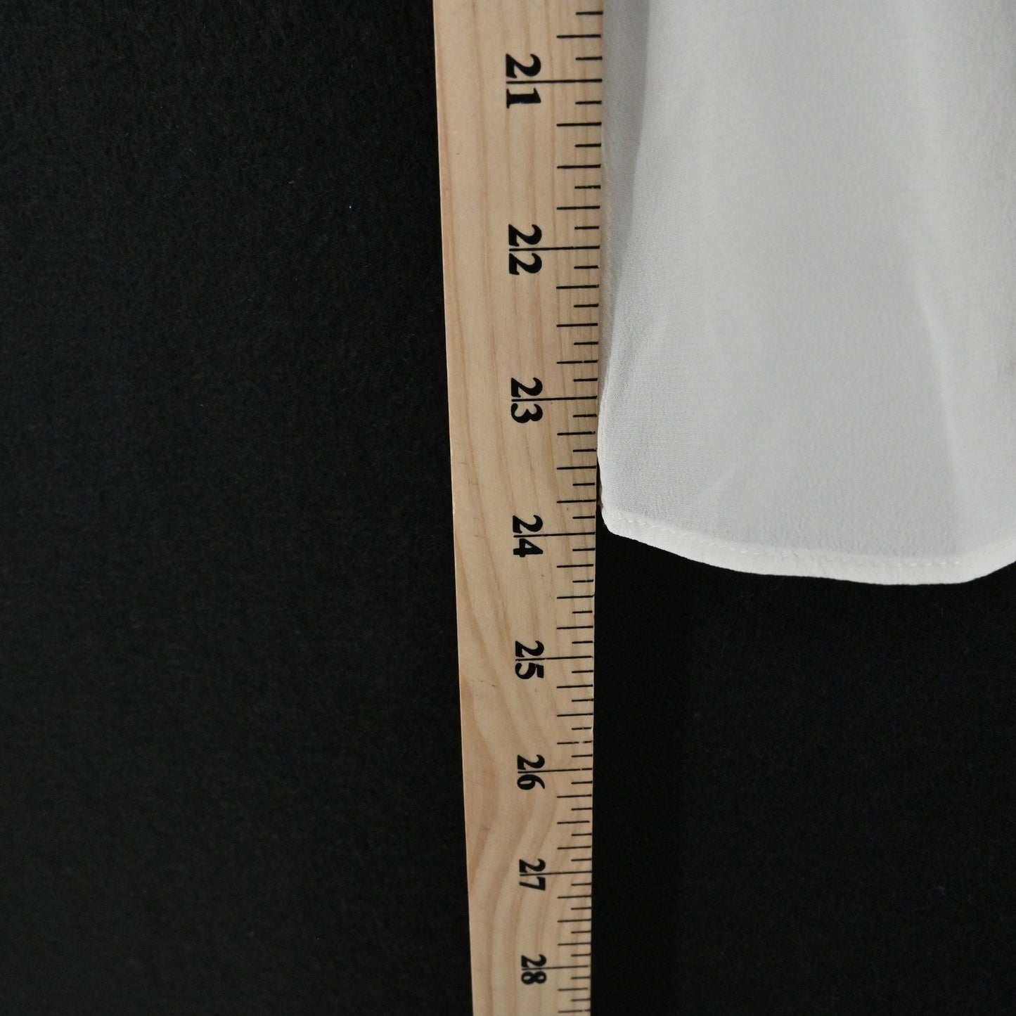 Escada Womens Pleated White Top Size 34 Quiet Luxury Sleeveless Blouse Elegant