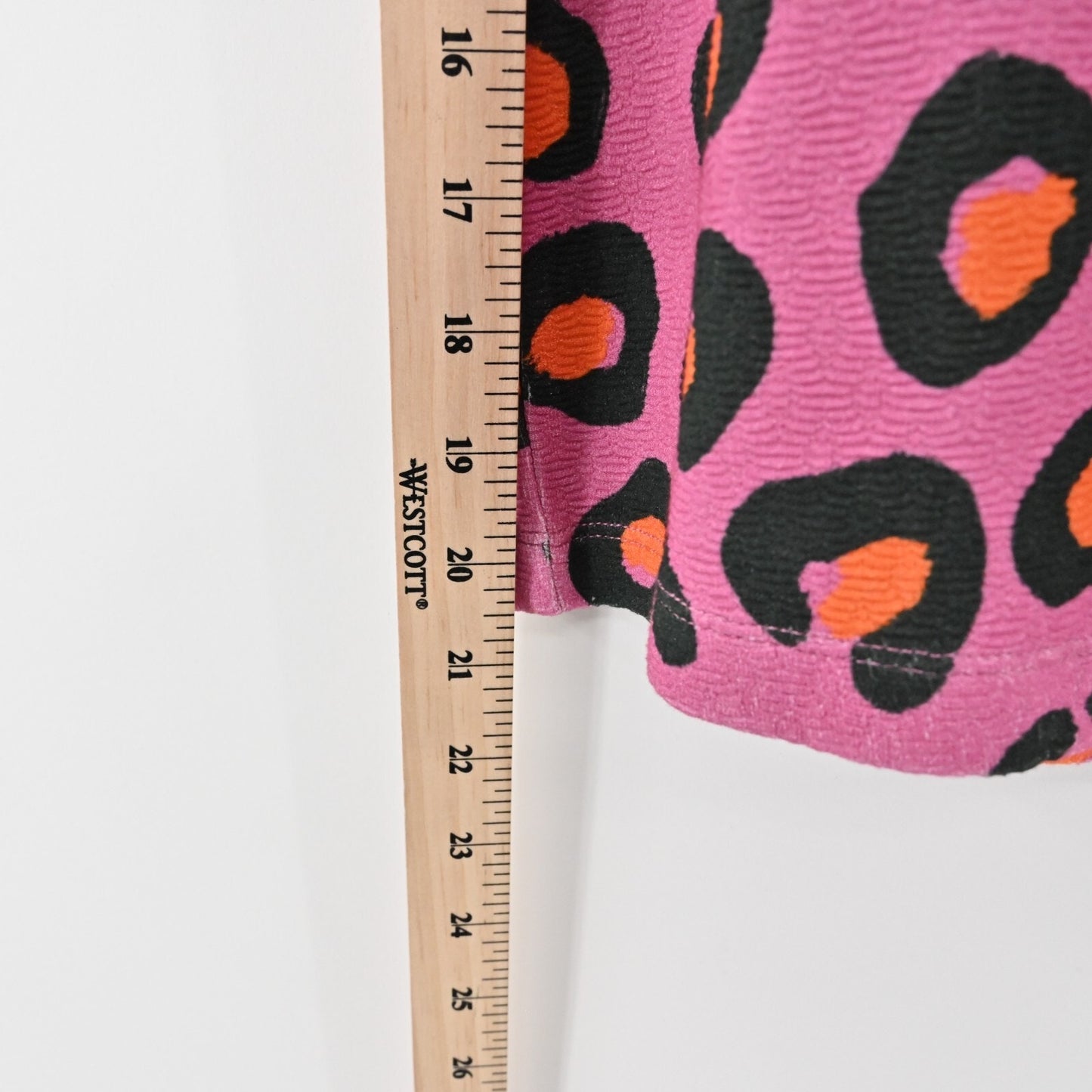 FARM RIO Animal Print Skirt Size L Anthropologie Halley Knit Mini Pink Stretch