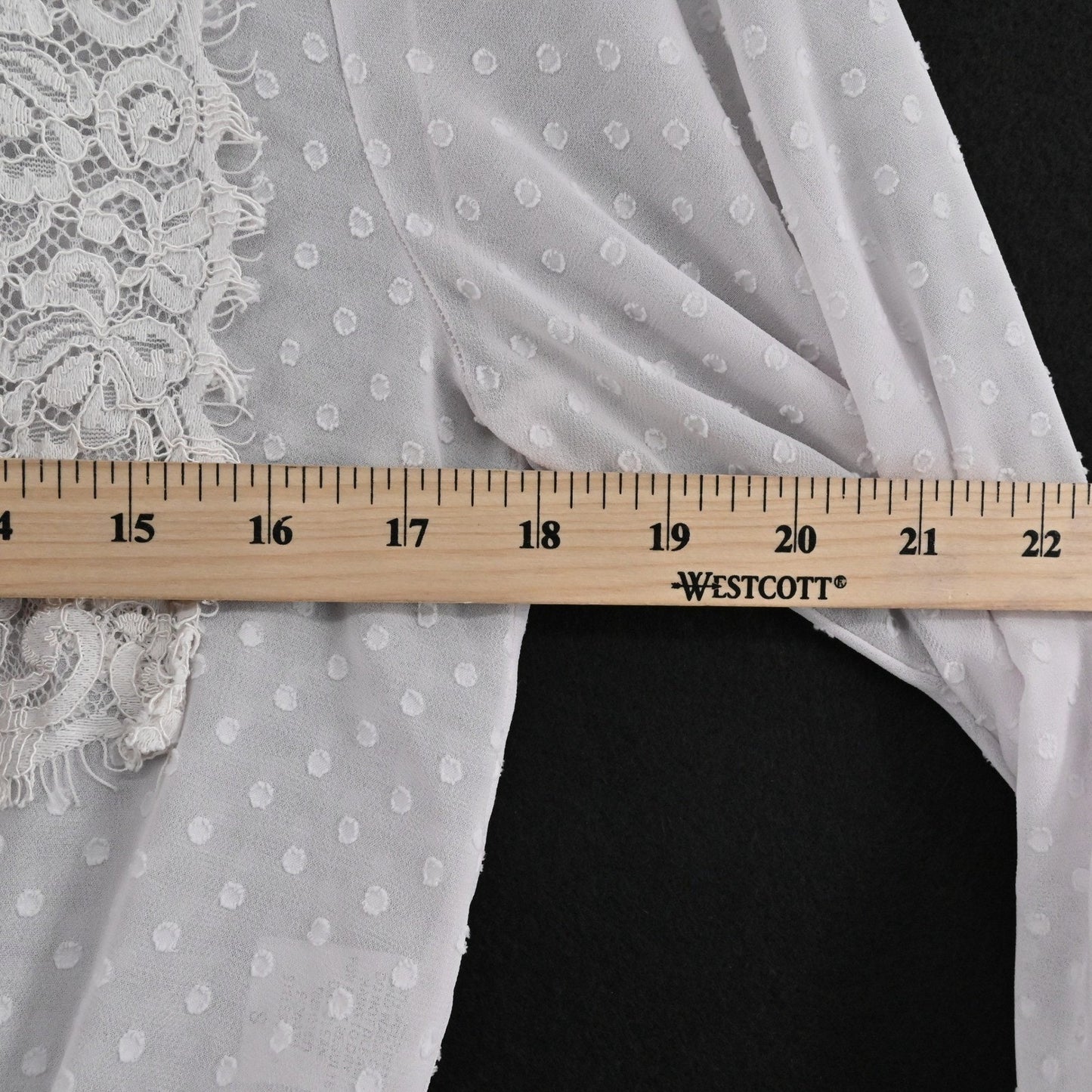 Storia Womens Lace Peasant Top Size S Romantic Ethereal Delicate Boho LAVENDER