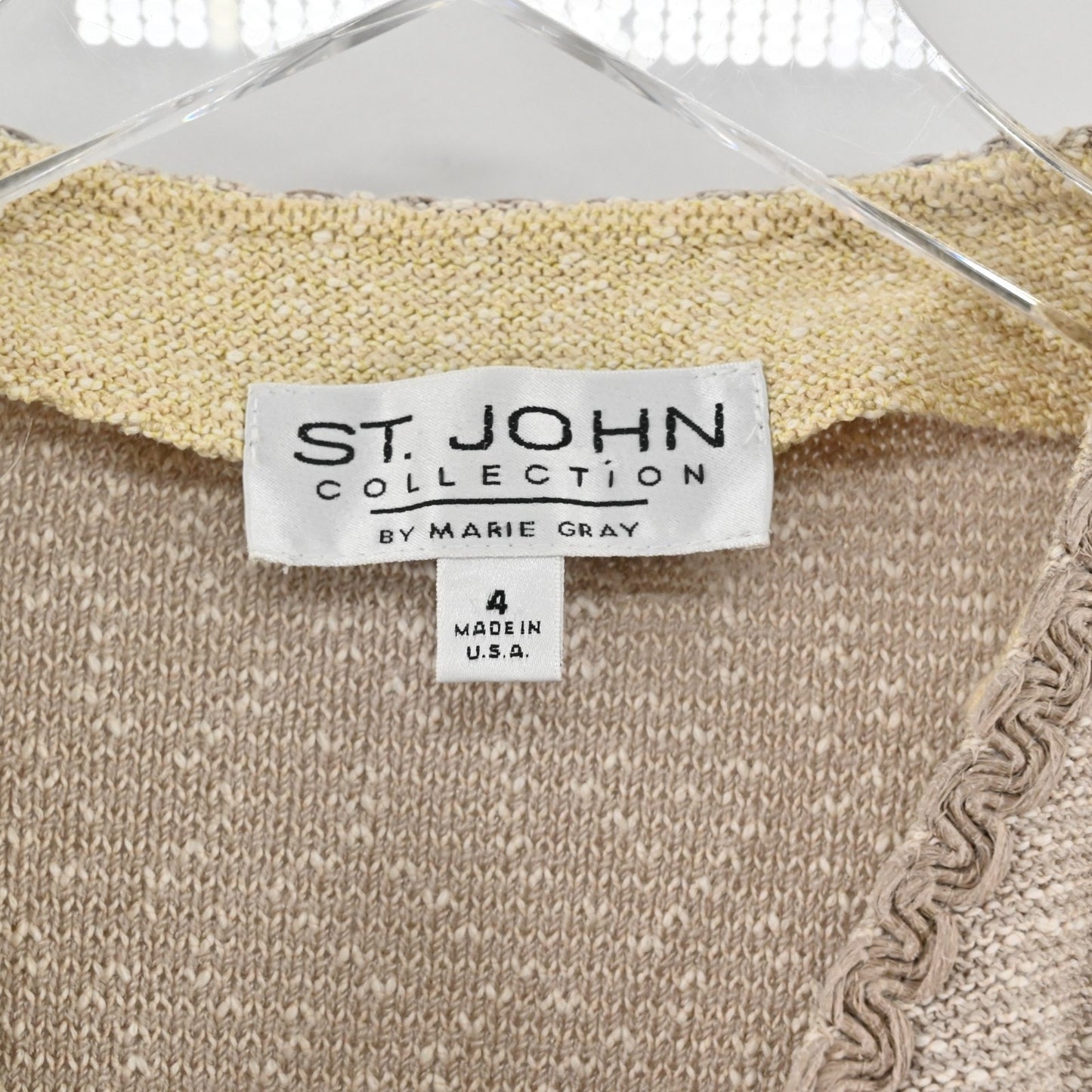 Vtg ST JOHN Womens Santana Knit Jacket Size 4 Tan Beaded Zip Up Blazer Dog Show