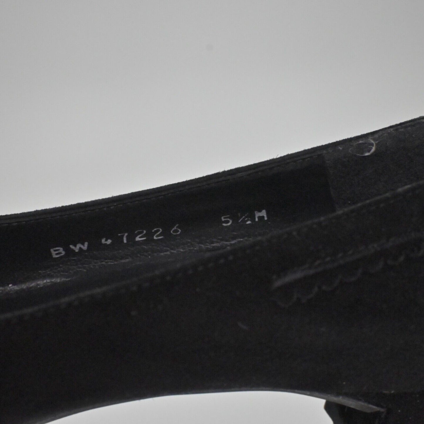 Vtg STUART WEITZMAN Pumps Womens Sz 5.5 Black Suede Buckle Square Toe Block Heel