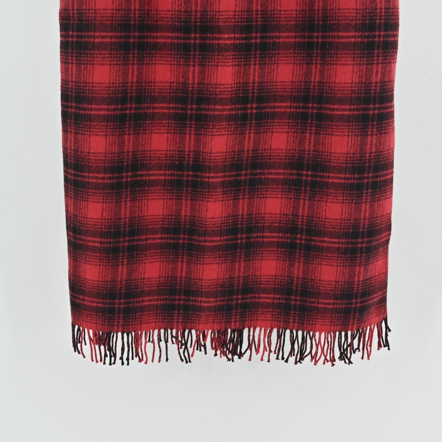 VTG Woolrich Womens Wool Plaid Skirt 16 Midi Red Black Fringe Deadstock Holiday