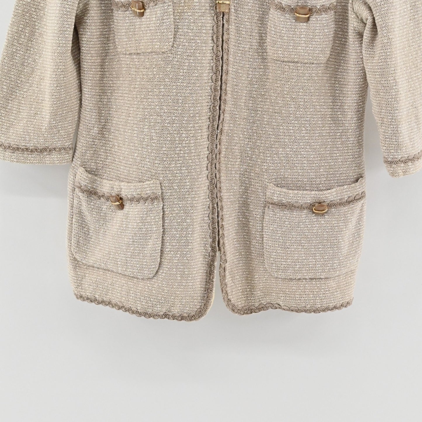 Vtg ST JOHN Womens Santana Knit Jacket Size 4 Tan Beaded Zip Up Blazer Dog Show