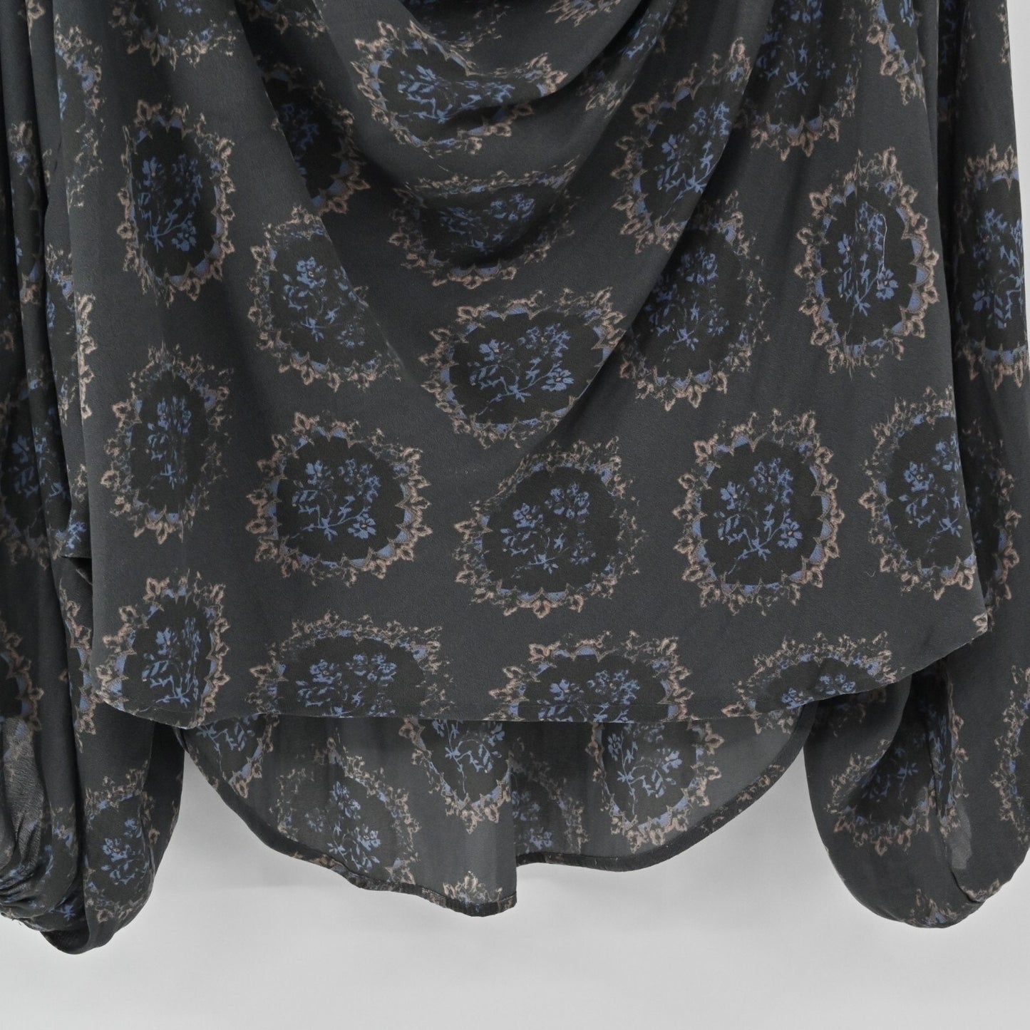 FREE PEOPLE Womens Cowling Around Top Size S Midnight Romantic Bohemian Hippie