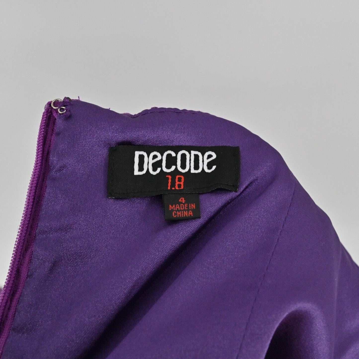 DECODE 1.8 Dress Womens Size 4 Scalloped Lace Short Sleeve Sheath Purple NEW