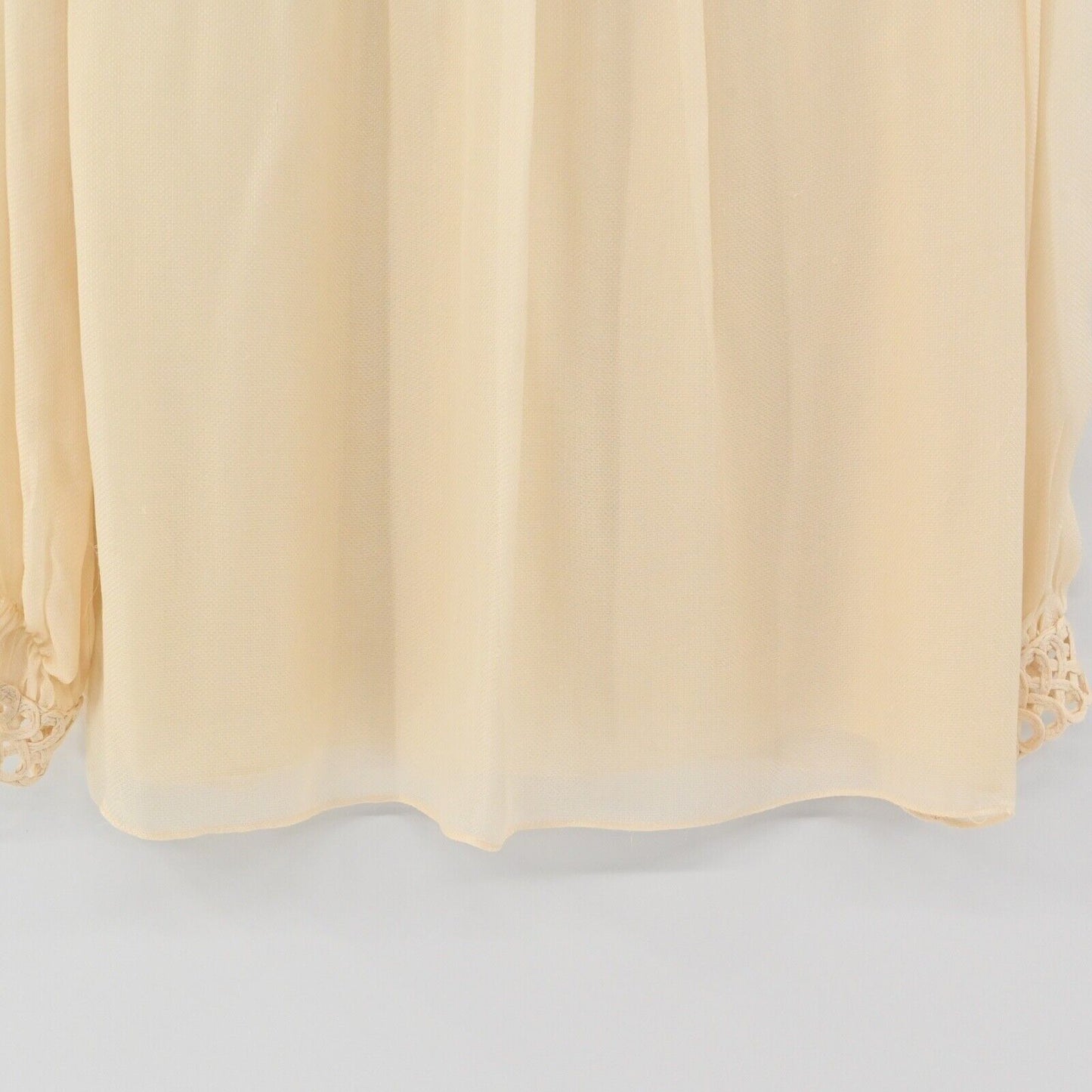 Vtg MILLY Top Womens Sz 4 Cream 100% Silk Eyelet V Neck Balloon Sleeve Retro USA