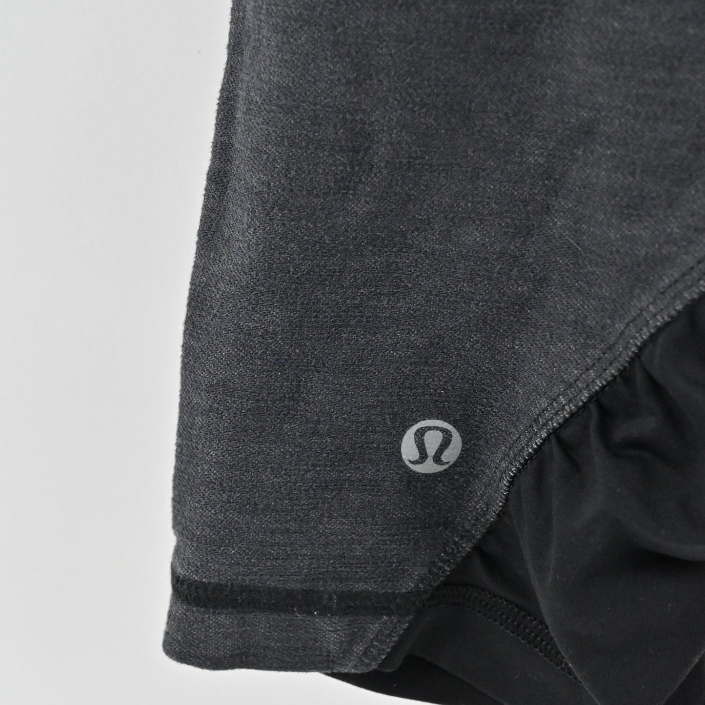 Lululemon Womens Embrace Crop Leggings Size 8 Heathered Deep Coal Athletic Logo