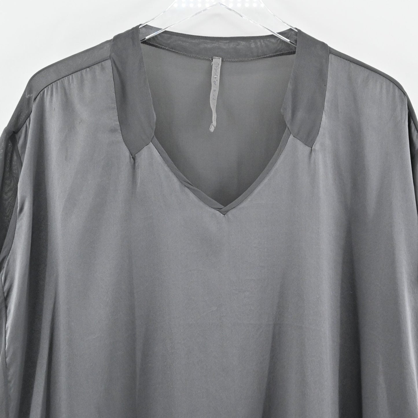 TRANSIT PAR SUCH Top Womens Size 2/S Gray Silk Combo VNeck Oversized Lagenlook