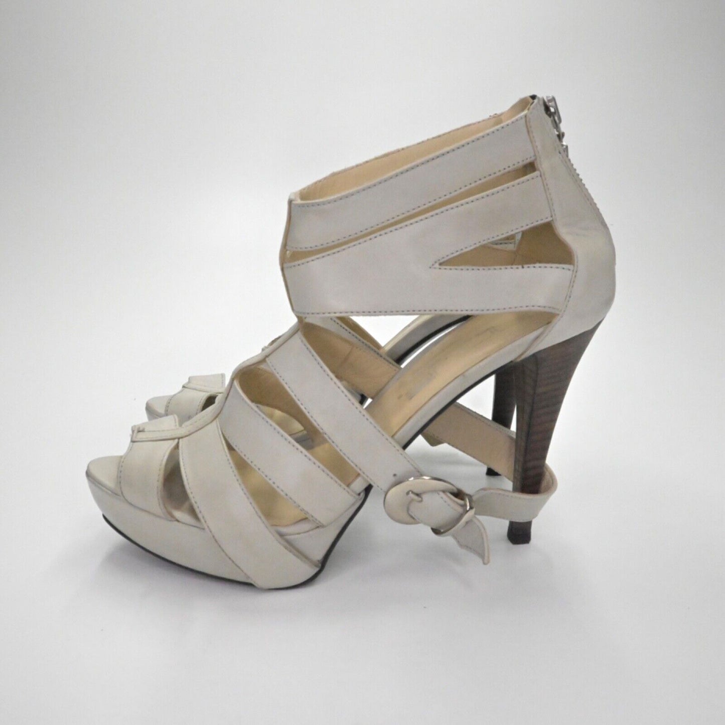 Vtg INNUE Heels Womens Size 38 Gray Leather Strappy Buckle Stiletto Back Zip 00s